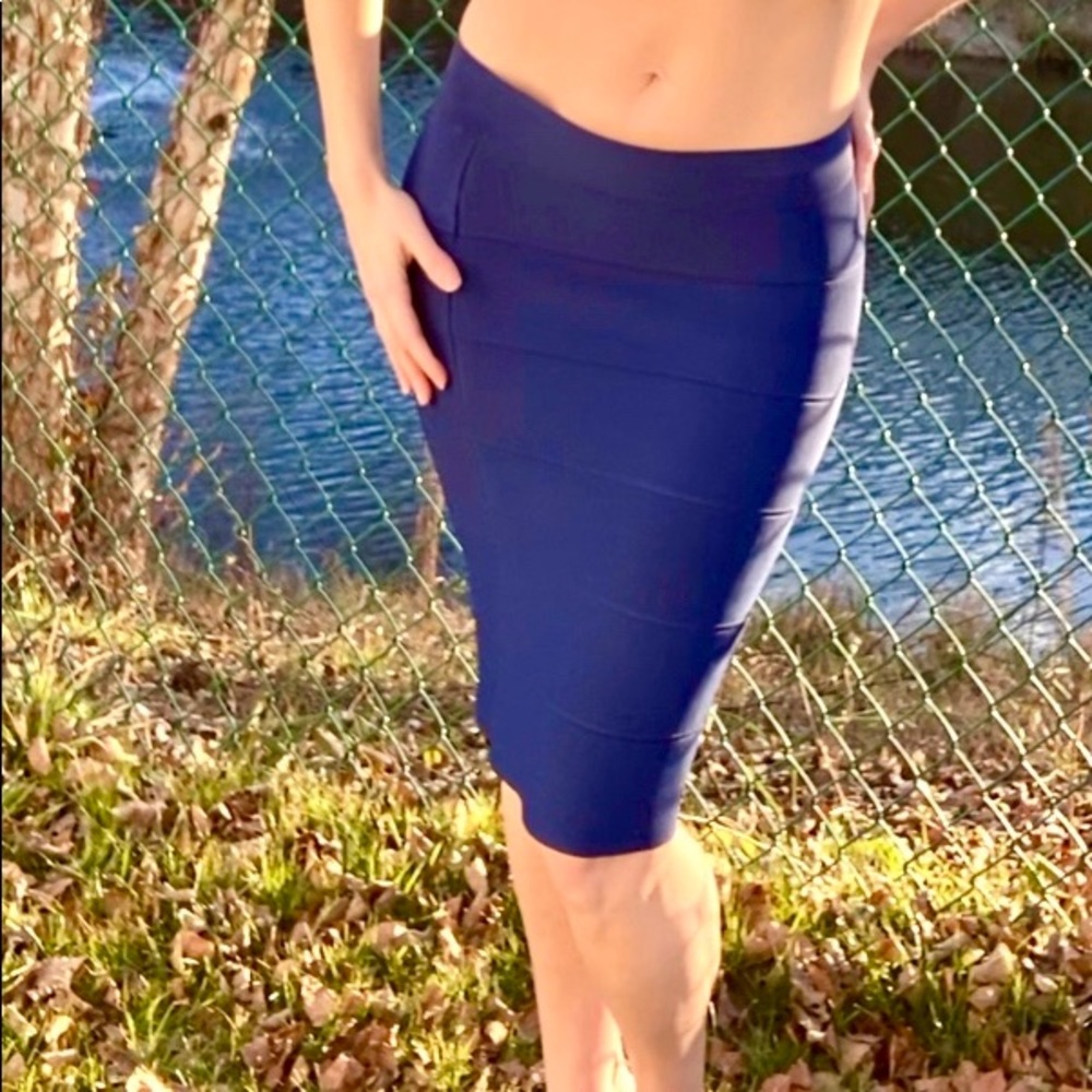 BCBG Maxazria bandage skirt